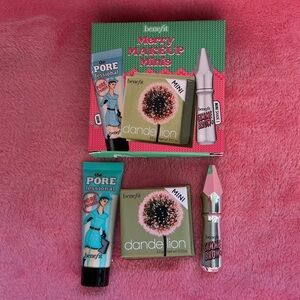 Benefit MINI kit!